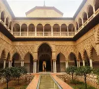 包含塞维利亚迎荷甲关键赛，赛前门线救险，悬念犹存，资深球员宣示担当的词条