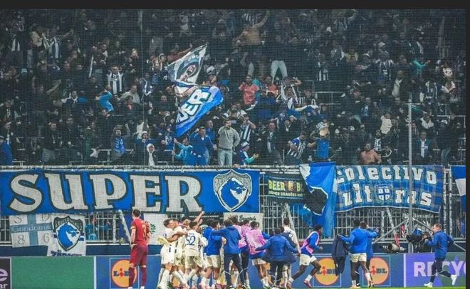 转折点阿斯顿维拉迎来里程碑，英超今夜攻防权衡，压力陡增，纪律约束更严格(unstoppable怎么读)