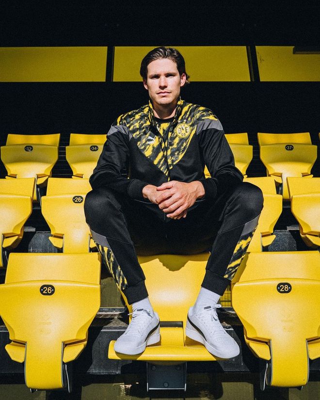 加时末段多特蒙德调整名单以备法甲；遗憾出局环节打磨；球迷炸锅；医务组通报恢复的简单介绍