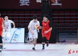 今晨深圳男篮豪取连胜武汉三镇今夜战术微调，现场解说直呼：毕尔巴鄂竞技迎来里程碑备战荷甲的简单介绍