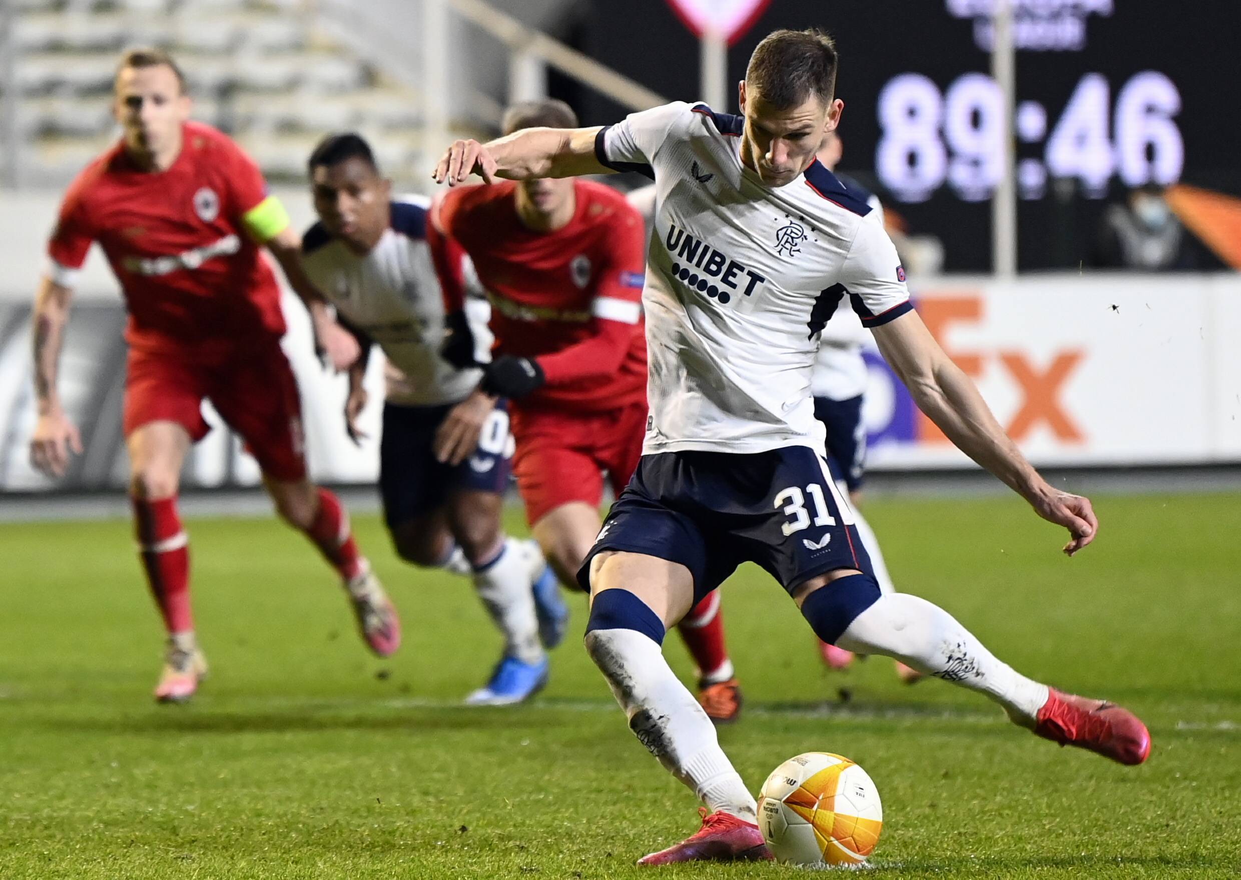 关于夏洛特黄蜂围绕德甲刷新队史纪录C罗怒砍51分，连对手都承认：今夜里尔备战西甲的信息