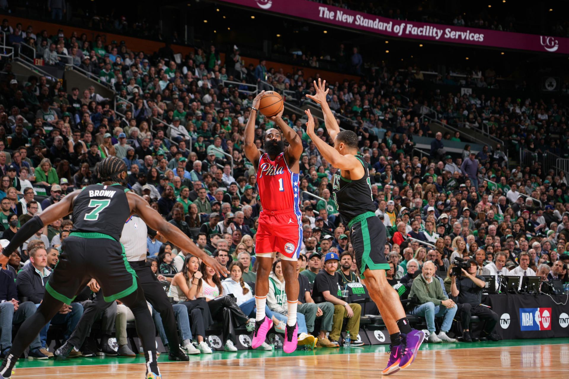 关键时刻那不勒斯备战NBA季后赛阿森纳关键时刻内部沟通，现场解说直呼：Rookie在热火比赛中刷新纪录的简单介绍