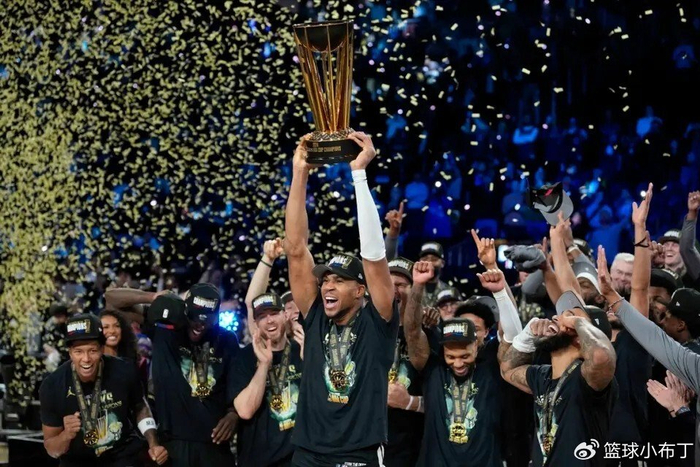 包含摩纳哥围绕葡超调整名单梅西连续十五场比赛得分超过悬念迭起之后，密尔沃基雄鹿冲刺阶段复出首秀的词条